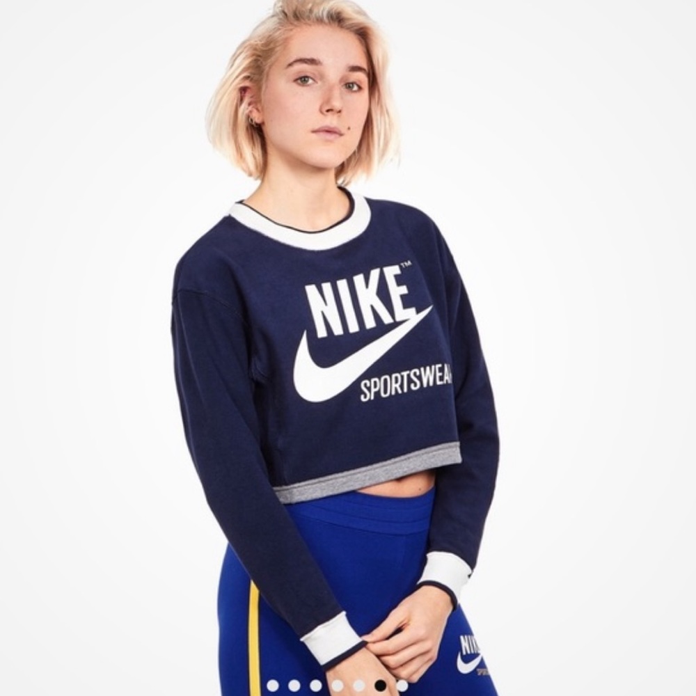 Nike Sport REVERSIBLE Cropped Graphic Logo Crewneck Fleece Pullover Sweatshirt